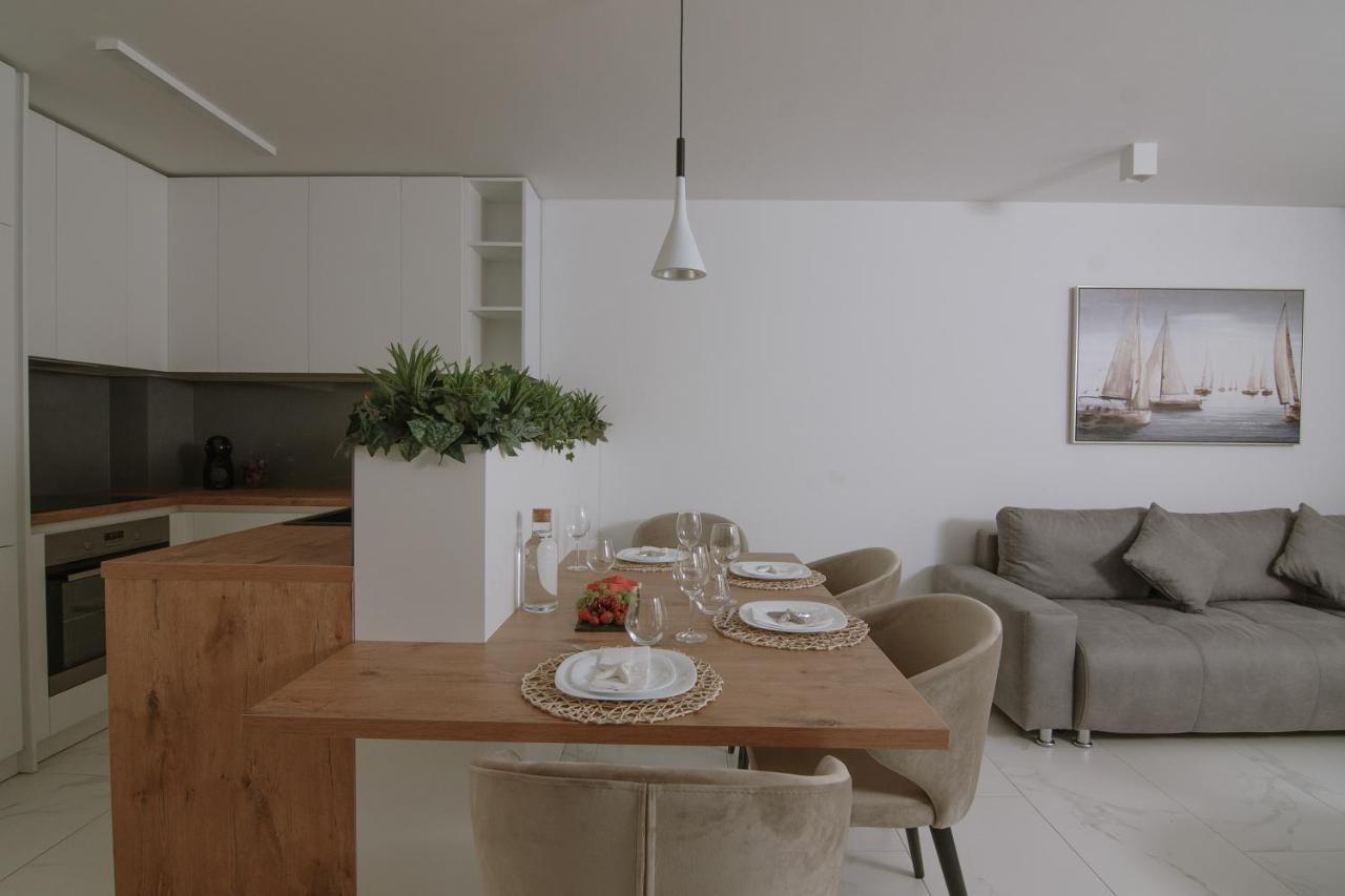 Apartments Adriatic Pearl Trogir Exterior foto