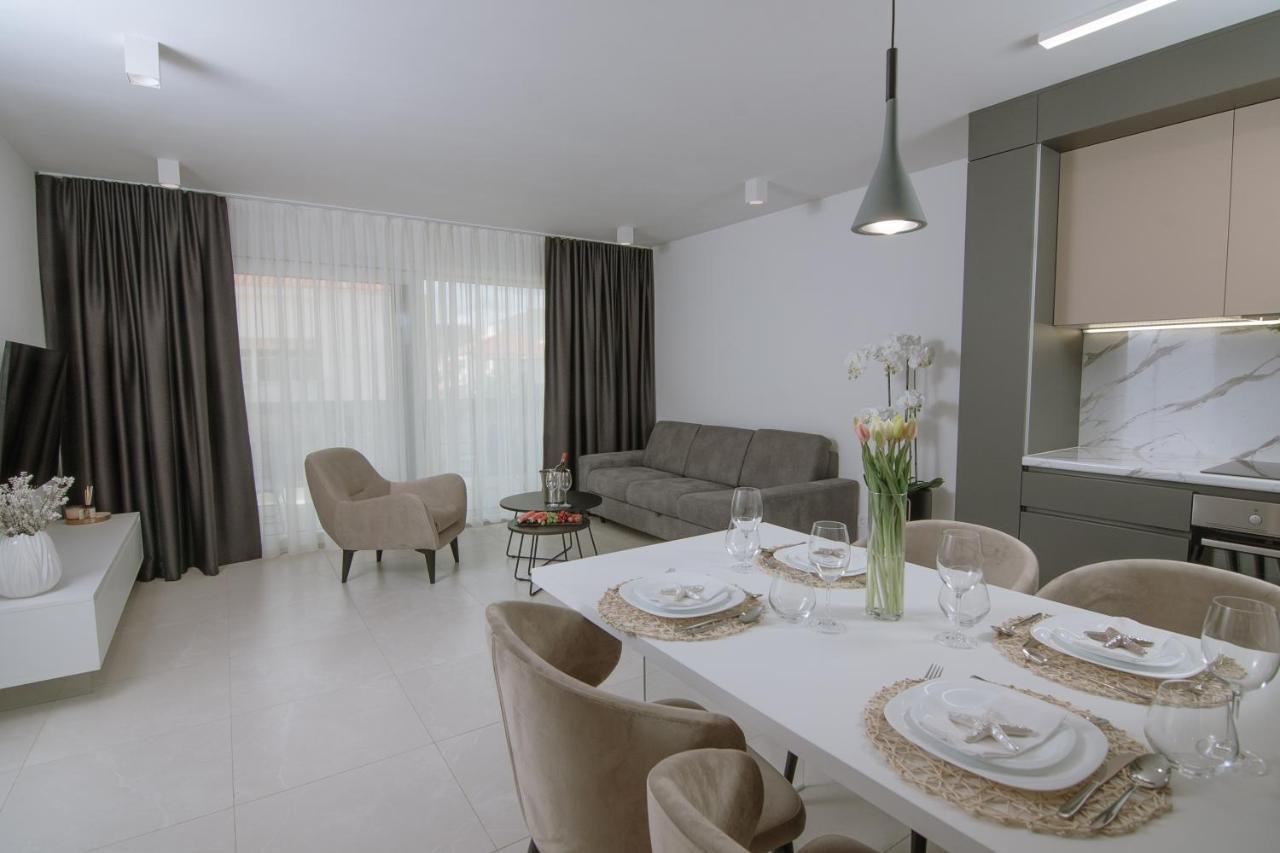 Apartments Adriatic Pearl Trogir Exterior foto