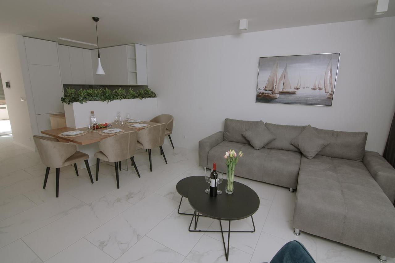 Apartments Adriatic Pearl Trogir Exterior foto