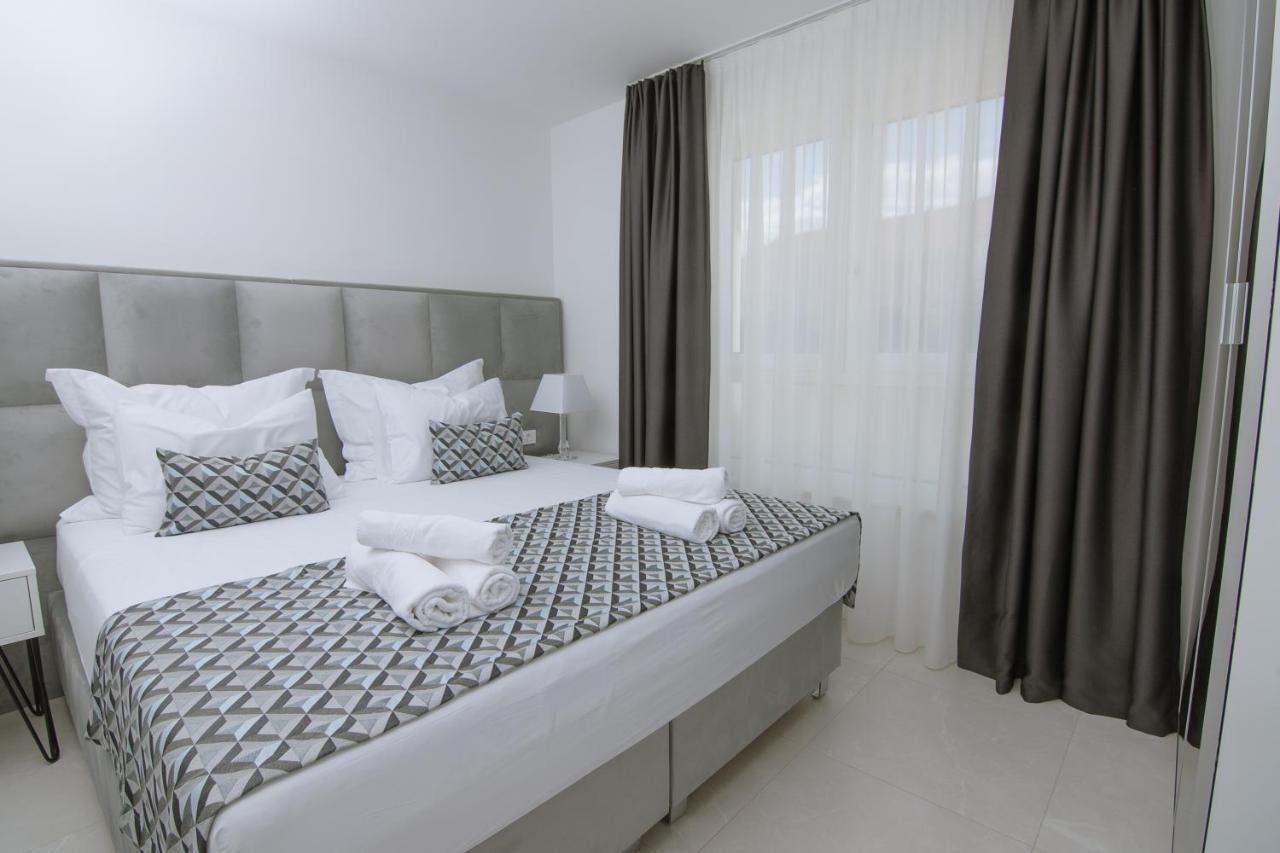 Apartments Adriatic Pearl Trogir Exterior foto