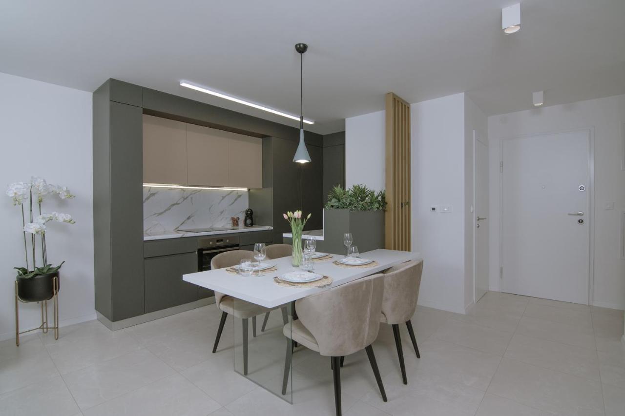 Apartments Adriatic Pearl Trogir Exterior foto