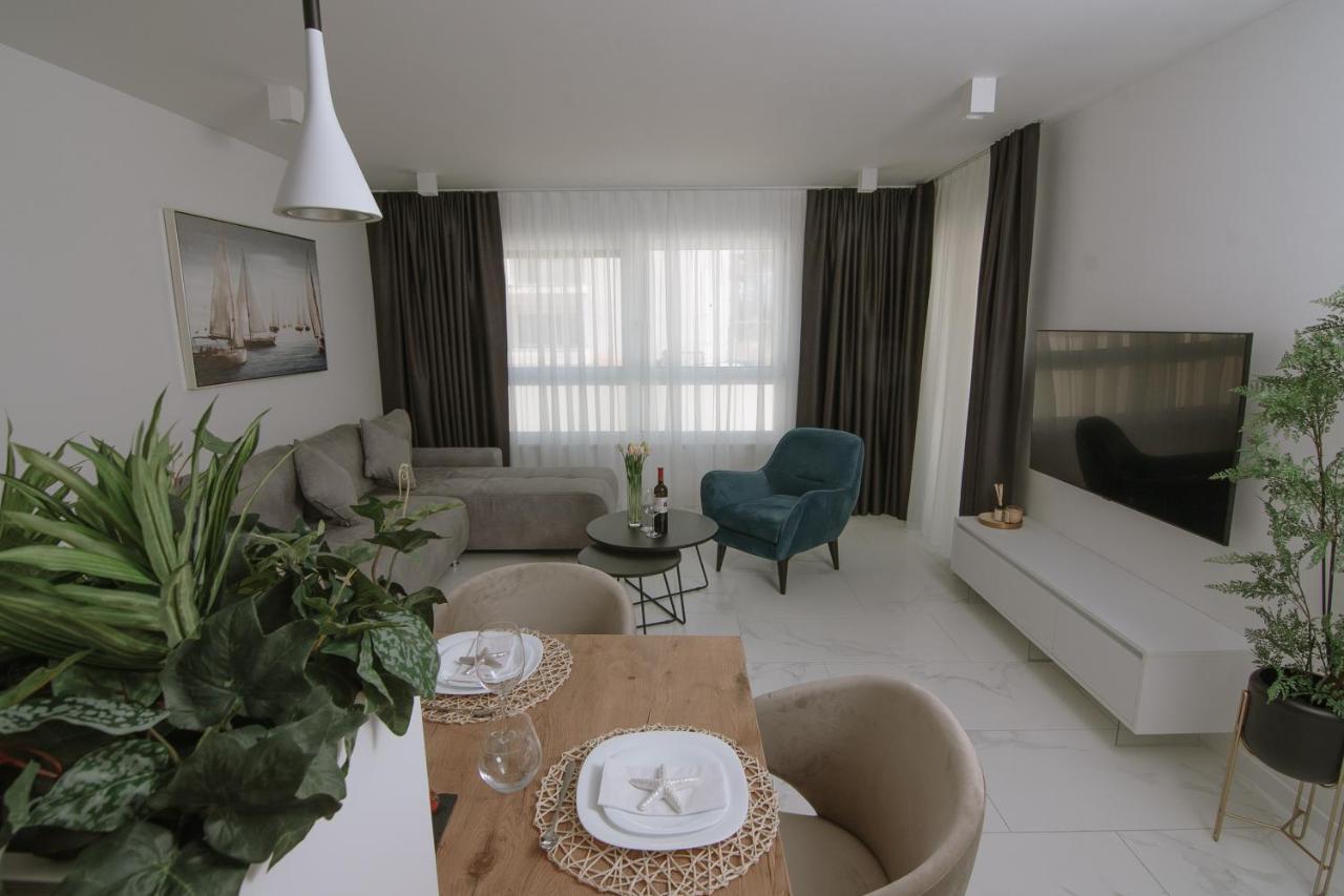 Apartments Adriatic Pearl Trogir Exterior foto